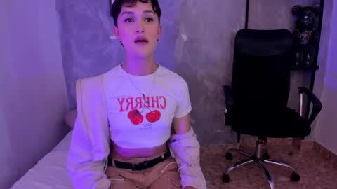 Snapshot of rose_blosson chatting on 25, 2, 2025 Rose online show from 25, 2, 2025