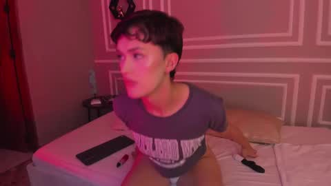 Snapshot of rose_blosson chatting on 2, 3, 2025 Rose online show from 2, 3, 2025