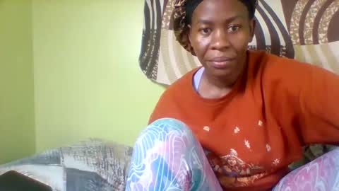 Snapshot of rose_coco chatting on 12, 10, 2025 rose_coco online show from 12, 10, 2025