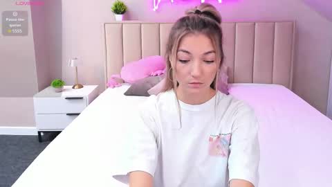 Kimberlly online show from 8, 10, 2025