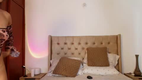 Rose And Dom online show from 29, 9, 2025