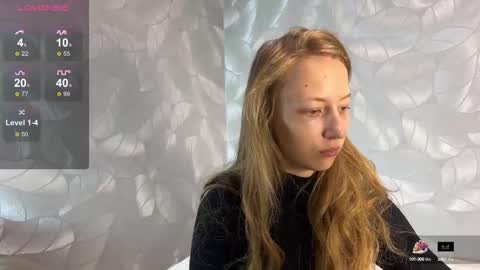 Snapshot of rose_rainy chatting on 11, 9, 2025 Im Rose online show from 11, 9, 2025