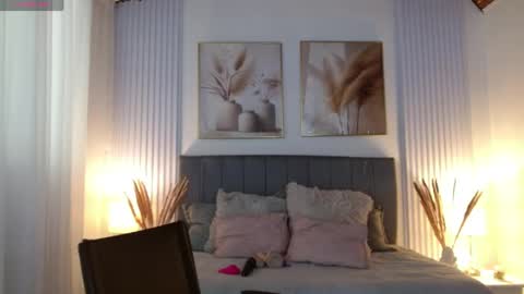 Rose  online show from 19, 5, 2026