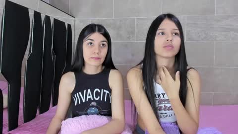 Snapshot of roseandmiah chatting on 19, 1, 2025 Rose y Miah online show from 19, 1, 2025