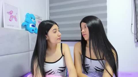 Rose y Miah online show from 15, 10, 2025