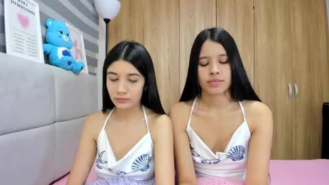 Rose y Miah online show from 6, 5, 2026