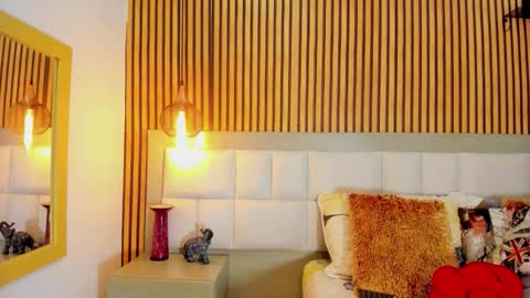 Snapshot of roseaurora chatting on 24, 9, 2025 roseaurora online show from 24, 9, 2025