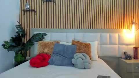 roseaurora online show from 17, 1, 2026