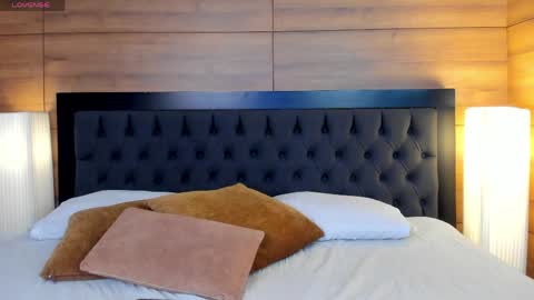 Snapshot of roseaurora chatting on 2, 4, 2026 roseaurora online show from 2, 4, 2026