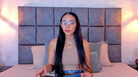 Snapshot of roseaurora chatting on 10, 4, 2026 roseaurora online show from 10, 4, 2026