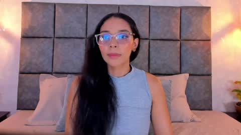 roseaurora online show from 22, 5, 2026