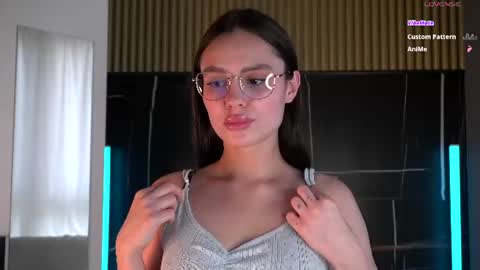 Daddys girl Kira  online show from 3, 8, 2026