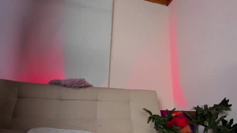 Lyla OF roselinedior online show from 23, 12, 2024