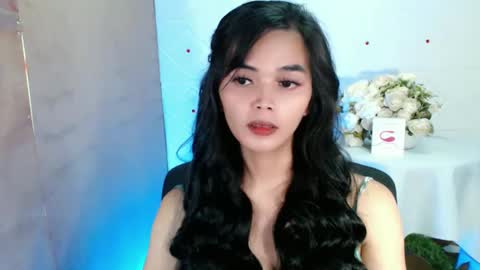 Snapshot of rosella_xx chatting on 28, 2, 2025 TONETH online show from 28, 2, 2025