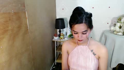Snapshot of rosella_xx chatting on 24, 9, 2025 TONETH online show from 24, 9, 2025