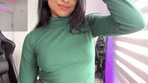 Snapshot of roseparis chatting on 30, 10, 2025 Nat online show from 30, 10, 2025