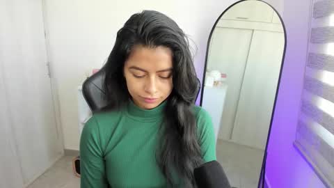 Snapshot of roseparis chatting on 15, 12, 2025 Nat online show from 15, 12, 2025