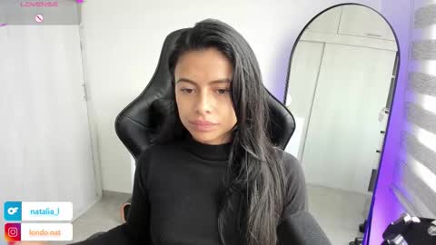 Snapshot of roseparis chatting on 8, 1, 2026 Nat online show from 8, 1, 2026