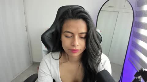 Snapshot of roseparis chatting on 13, 1, 2026 Nat online show from 13, 1, 2026