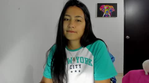 Snapshot of roseruss_1 chatting on 17, 2, 2025 i am rose online show from 17, 2, 2025