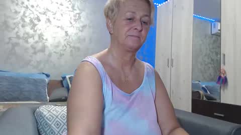 Snapshot of roses_and_lillies chatting on 30, 12, 2024 Lovepinklilly online show from 30, 12, 2024