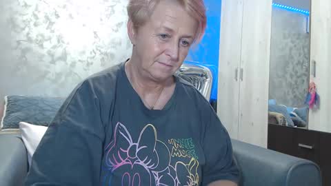 Snapshot of roses_and_lillies chatting on 3, 1, 2025 Lovepinklilly online show from 3, 1, 2025