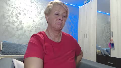 Snapshot of roses_and_lillies chatting on 9, 1, 2025 Lovepinklilly online show from 9, 1, 2025