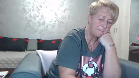 Snapshot of roses_and_lillies chatting on 8, 3, 2025 Lovepinklilly online show from 8, 3, 2025