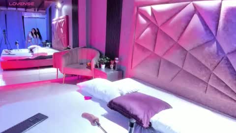 Rose online show from 7, 10, 2025