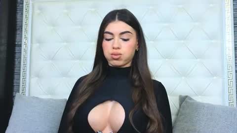 Snapshot of rosevanessa chatting on 4, 3, 2026 Gabriela online show from 4, 3, 2026