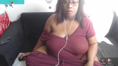 LAURA online show from 13, 12, 2025