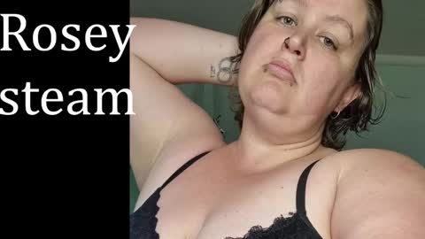 Snapshot of rosey231357695 chatting on 16, 9, 2025 Rosey online show from 16, 9, 2025