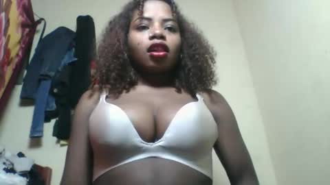 Roseyaa online show from 11, 9, 2025