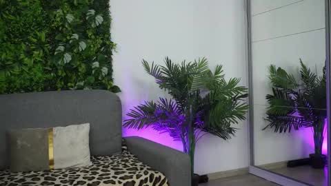 Snapshot of roshen_amira chatting on 21, 3, 2026 Amii online show from 21, 3, 2026