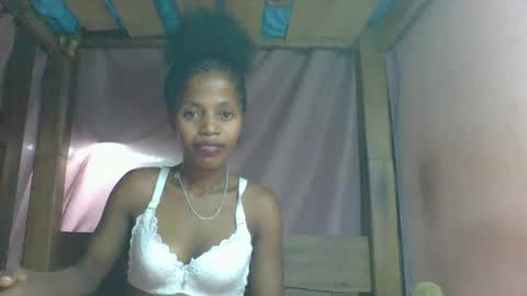 Snapshot of rosiahot1 chatting on 8, 3, 2025 rosia online show from 8, 3, 2025