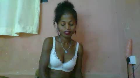 Snapshot of rosiahot1 chatting on 8, 3, 2025 rosia online show from 8, 3, 2025