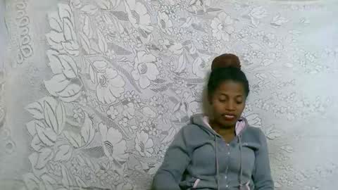 Snapshot of rosiahot1 chatting on 30, 9, 2025 rosia online show from 30, 9, 2025