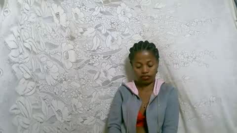 Snapshot of rosiahot1 chatting on 2, 10, 2025 rosia online show from 2, 10, 2025