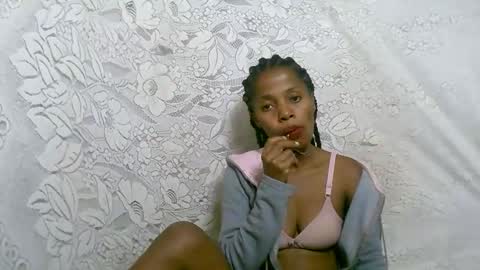 Snapshot of rosiahot1 chatting on 2, 10, 2025 rosia online show from 2, 10, 2025