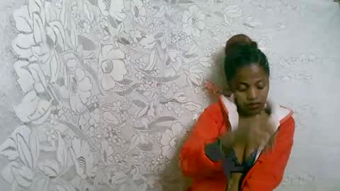 Snapshot of rosiahot1 chatting on 29, 10, 2025 rosia online show from 29, 10, 2025