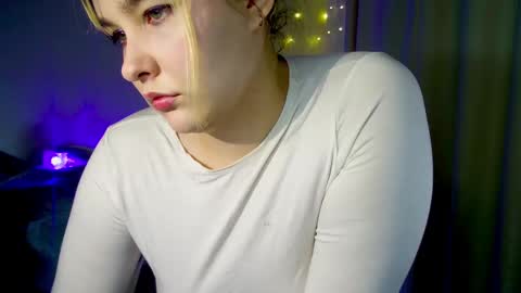 Rosie Nana online show from 6, 12, 2024
