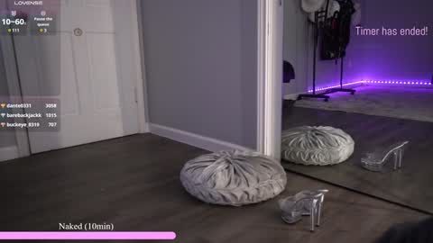 Rosie Bones online show from 21, 1, 2025