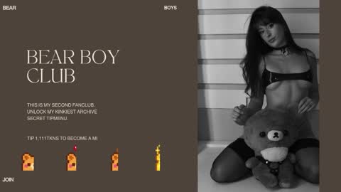 Snapshot of rosiebones chatting on 8, 6, 2026 Rosie Bones online show from 8, 6, 2026