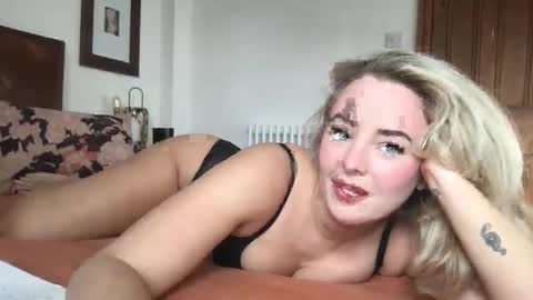 Snapshot of rosiegirl333 chatting on 9, 1, 2026 Rosie online show from 9, 1, 2026