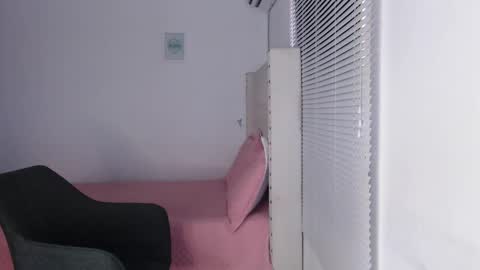 Snapshot of rosiehw chatting on 14, 10, 2025 rosiehw online show from 14, 10, 2025