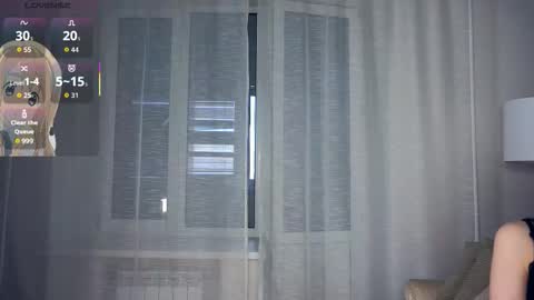 Snapshot of rositabegolli chatting on 27, 10, 2025 Edwina online show from 27, 10, 2025