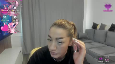 Snapshot of rossana_doll chatting on 4, 4, 2026 Rossa online show from 4, 4, 2026