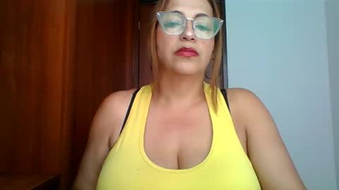 Snapshot of rossanalionheart chatting on 19, 4, 2026 Rossana online show from 19, 4, 2026