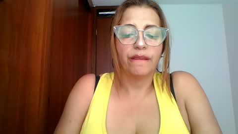 Snapshot of rossanalionheart chatting on 19, 4, 2026 Rossana online show from 19, 4, 2026