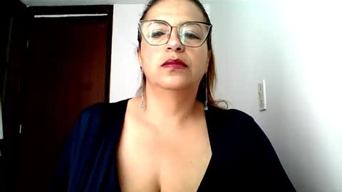 Snapshot of rossanalionheart chatting on 2, 6, 2026 Rossana online show from 2, 6, 2026